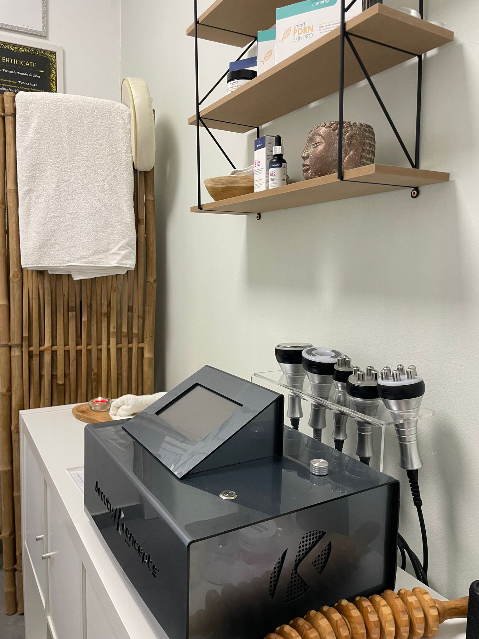 Equipamento profissional Beauty Koncepts com certificado e produtos Smart GR